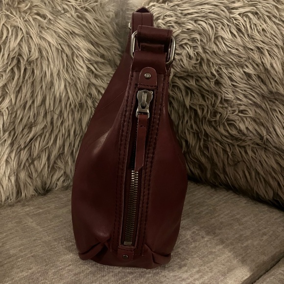 Lucky Brand Leather Shoulder Bag - Picture 4 of 16